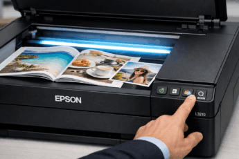 Процесс сканирования журнала на принтере Epson L3210.